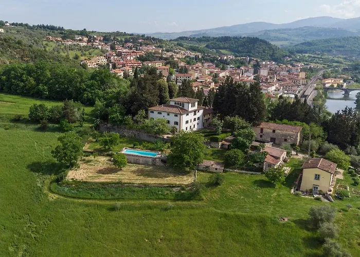Вилла Poggio Cherici By Mmega